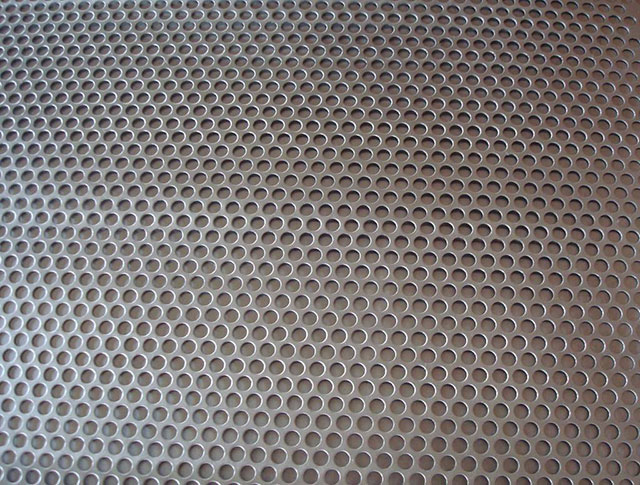 鋁(lǚ)闆沖孔網生(shēng)産廠家