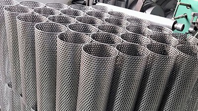 直(zhi)縫沖孔焊管