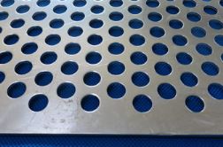 吸音的(de)沖孔網究(jiū)竟有何優(you)勢