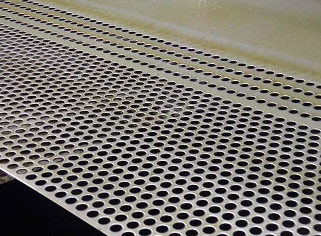 沖孔網(wang)與踏面(miàn)彎曲科(ke)學的相(xiang)關性