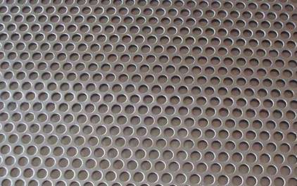 錳(meng)鋼沖孔(kong)網出現(xian)毛刺的(de)原因