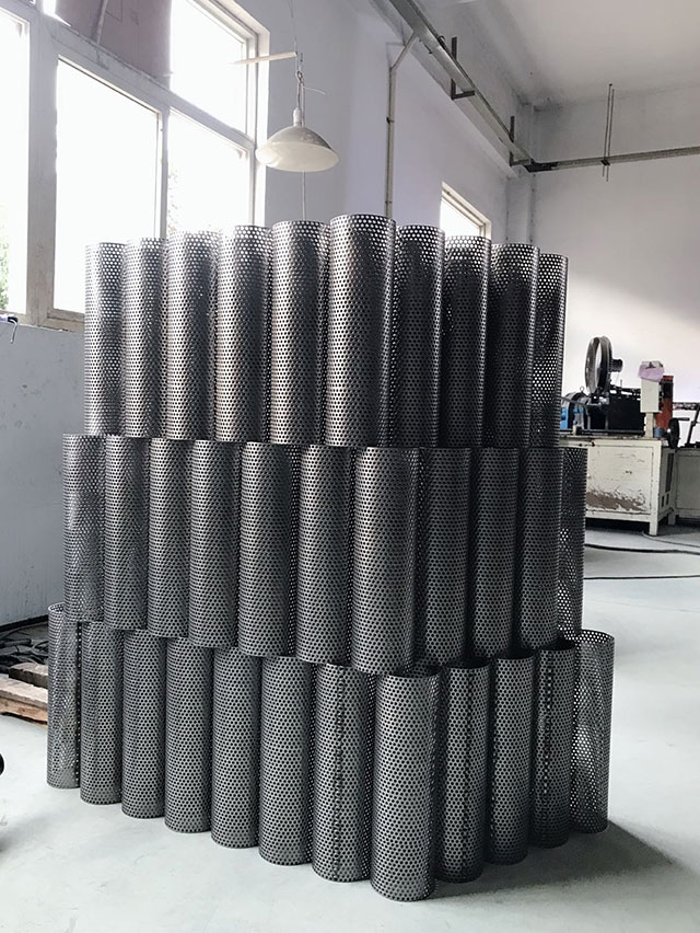 直縫沖(chong)孔焊管