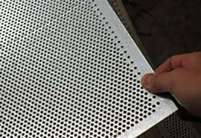 淺析(xī)不鏽鋼沖(chòng)孔網的粘(zhan)接方式