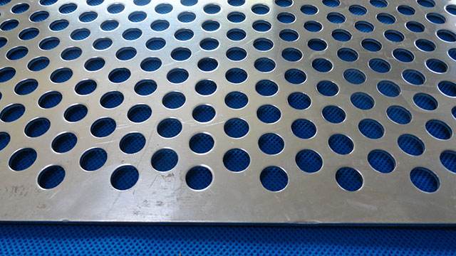 不鏽鋼沖(chòng)孔網價格