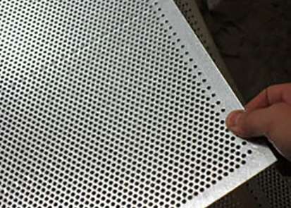 不鏽鋼(gang)沖孔網的防(fáng)腐保護